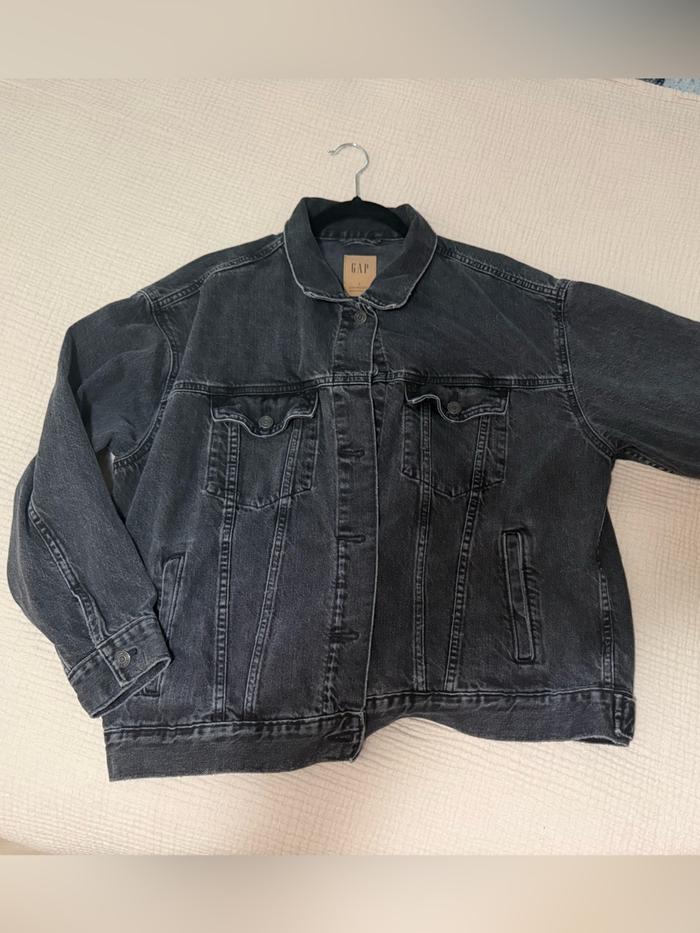 GAP Women’s Black Washed Denim Jacket L Large Soft and lighter weight